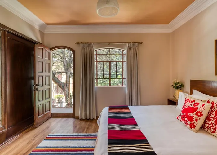 Holiday home Classic 3br Condesa House | Terrace-tub-patio-a/c *