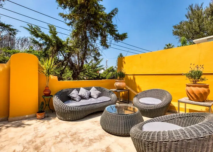 Classic 3br Condesa House | Terrace-tub-patio-a/c *