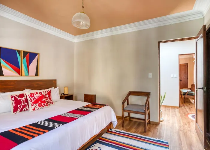 Classic 3br Condesa House | Terrace-tub-patio-a/c *