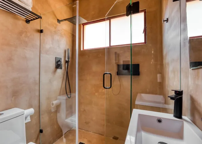 Classic 3br Condesa House | Terrace-tub-patio-a/c * Mexico City