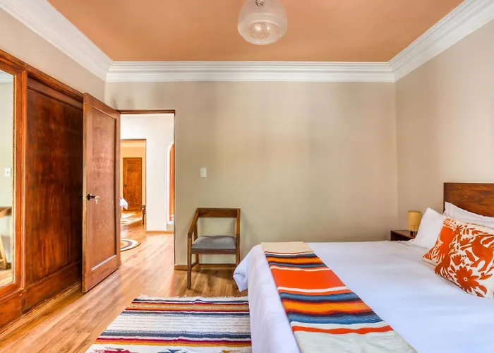 Classic 3br Condesa House | Terrace-tub-patio-a/c Mexico City