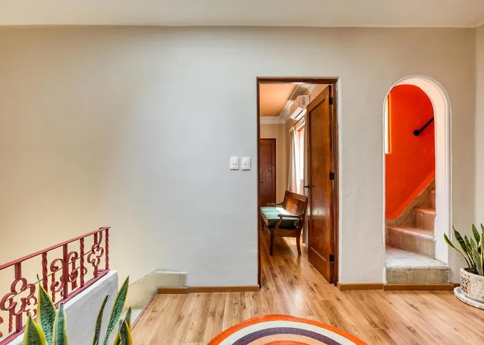 Classic 3br Condesa House | Terrace-tub-patio-a/c Holiday home Mexico City