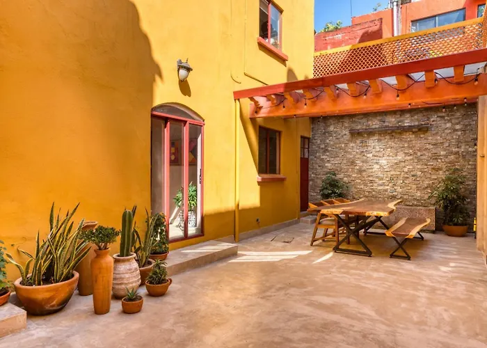 Holiday home Classic 3br Condesa House | Terrace-tub-patio-a/c *