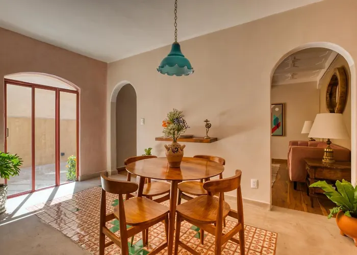 Classic 3br Condesa House | Terrace-tub-patio-a/c Mexico City