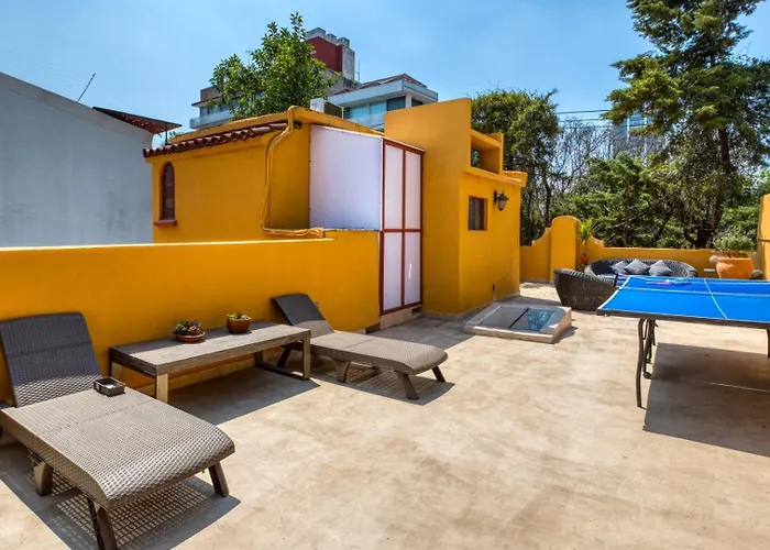 Classic 3br Condesa House | Terrace-tub-patio-a/c Holiday home